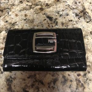Guess Wallet NWOTS!!!